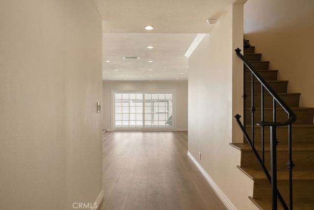1088 Buckingham Lane, Newport Beach, CA 92660