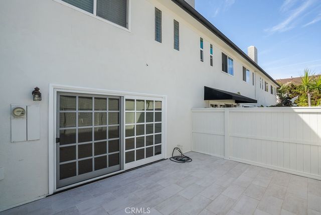 1088 Buckingham Lane, Newport Beach, CA 92660