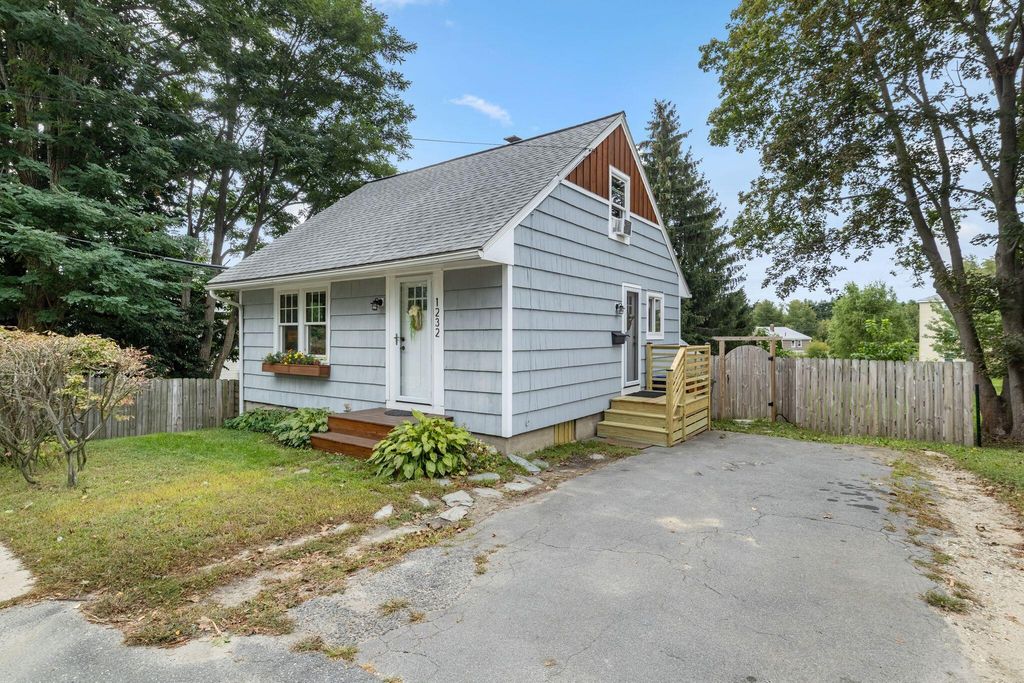 1232 Broadway, South Portland, ME 04106 — photo 2