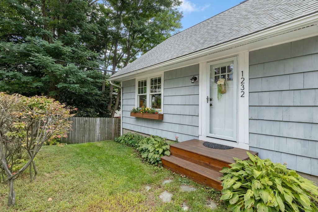 1232 Broadway, South Portland, ME 04106 — photo 3