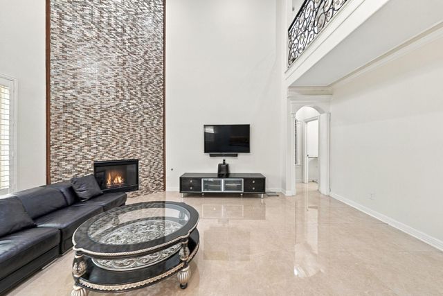 5411 Oban Terrace Lane, Sugar Land, TX 77479