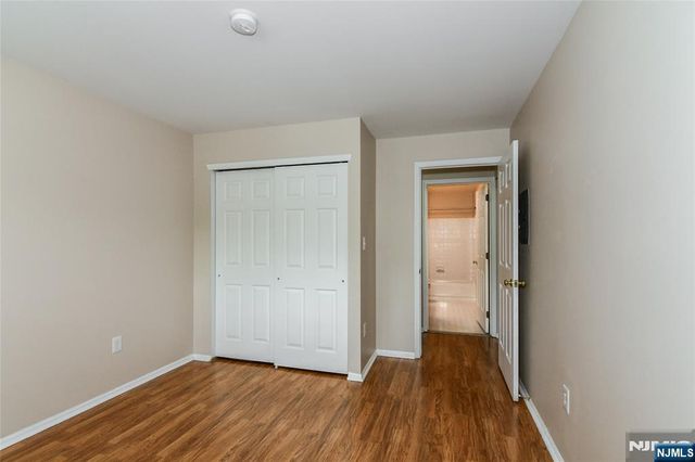 2055 Charles Court, Mahwah, NJ 07430