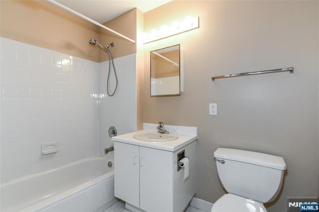 2055 Charles Court, Mahwah, NJ 07430