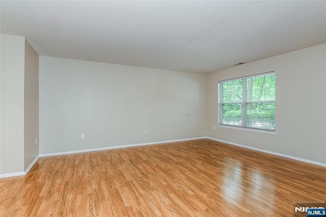 2055 Charles Court, Mahwah, NJ 07430