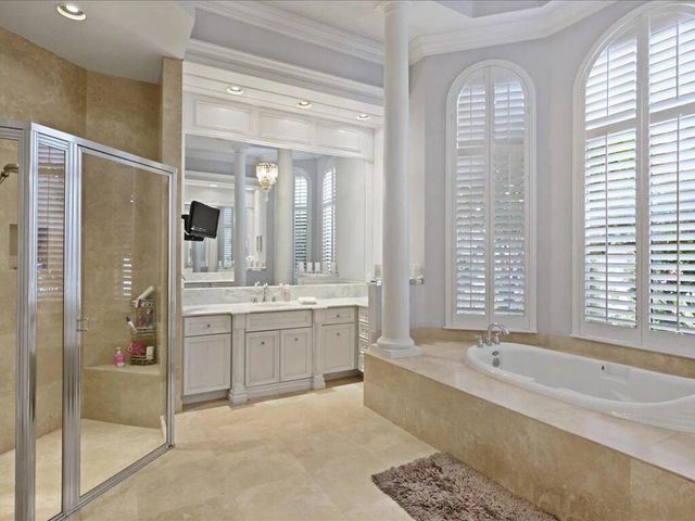 10596 Versailles Boulevard, Wellington, FL 33449