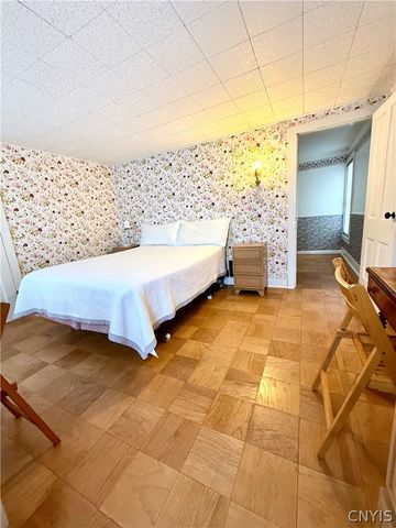 65 Perry Street, Auburn, NY 13021