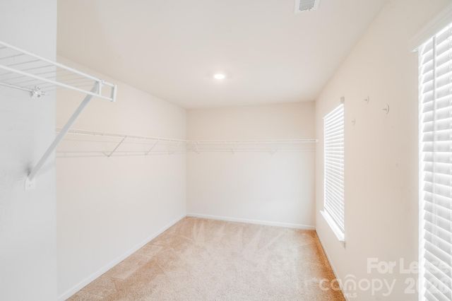 7411 Foxgate Circle, Charlotte, NC 28215