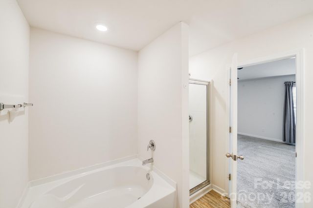 7411 Foxgate Circle, Charlotte, NC 28215