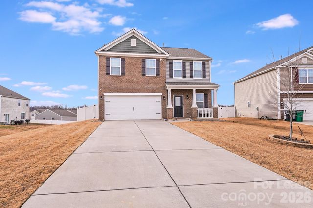 7411 Foxgate Circle, Charlotte, NC 28215