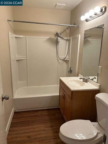 1517 Garfield St, Fairfield, CA 94533