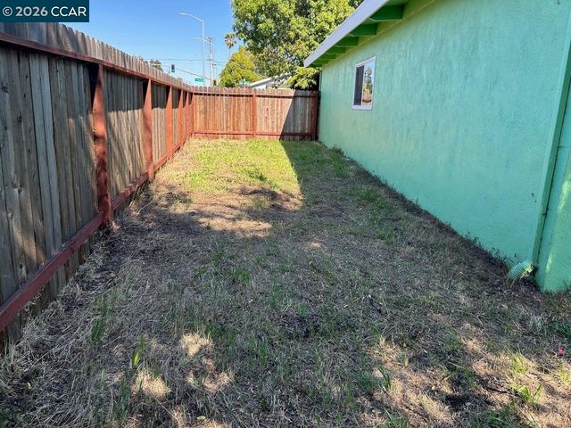1517 Garfield St, Fairfield, CA 94533