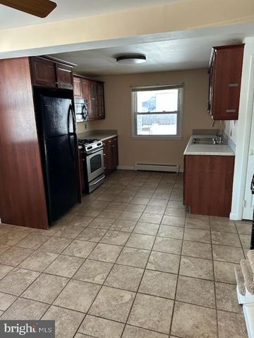 3906 FORESTDALE AVE, Woodbridge, VA 22193