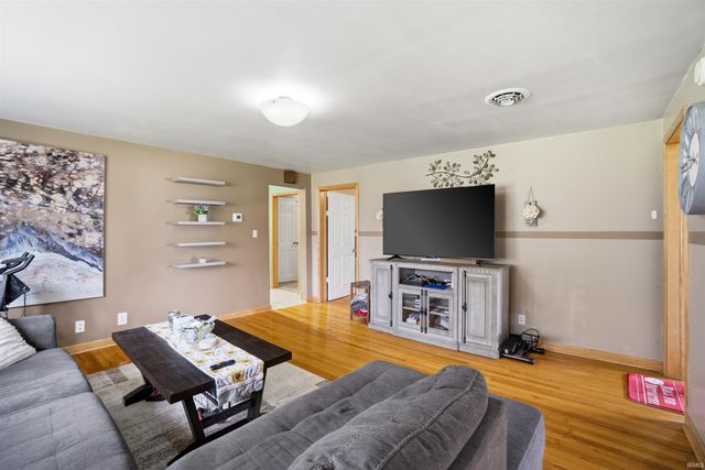 105 W North C Street, Gas City, IN 46933