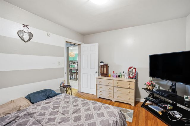 105 W North C Street, Gas City, IN 46933