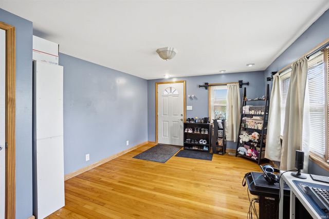 105 W North C Street, Gas City, IN 46933