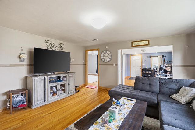 105 W North C Street, Gas City, IN 46933