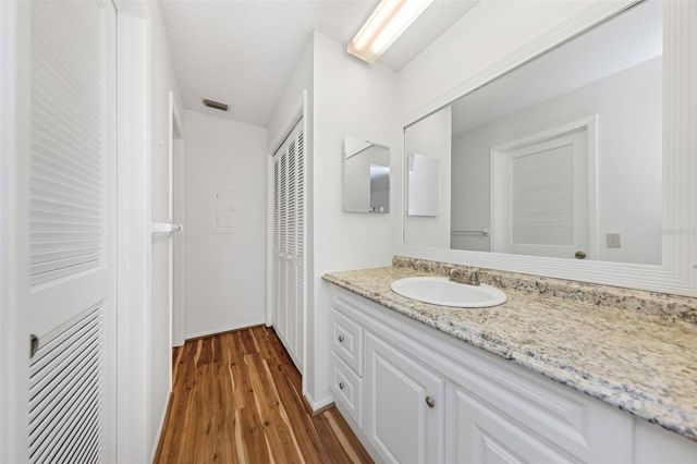 6518 THICKET TRAIL, New Port Richey, FL 34653