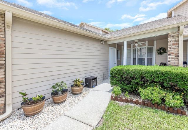 6518 THICKET TRAIL, New Port Richey, FL 34653