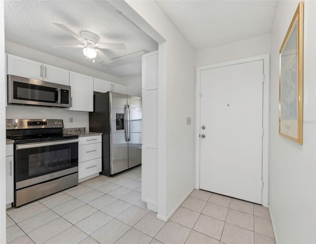 6518 THICKET TRAIL, New Port Richey, FL 34653