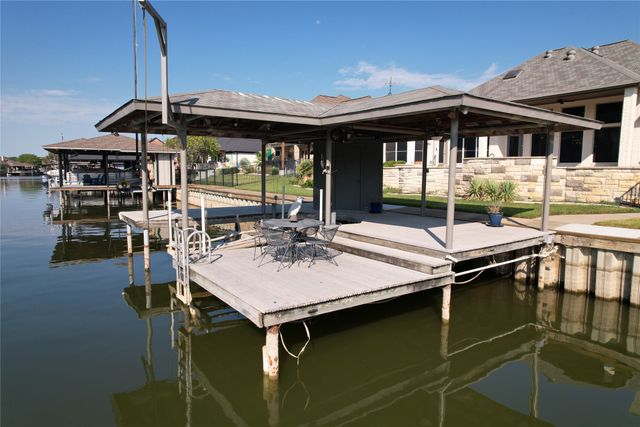 2612 Waters Edge Drive, Granbury, TX 76048