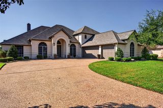 2612 Waters Edge Drive, Granbury, TX 76048