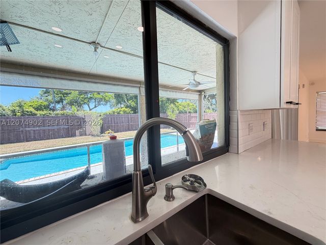 20888 Sugarloaf Ln 20888, Boca Raton, FL 33428