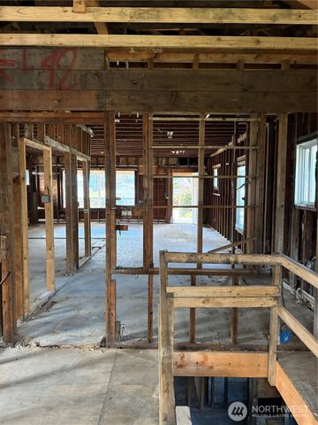 1506 Elizabeth Avenue, Bremerton, WA 98337