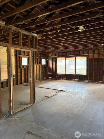 1506 Elizabeth Avenue, Bremerton, WA 98337