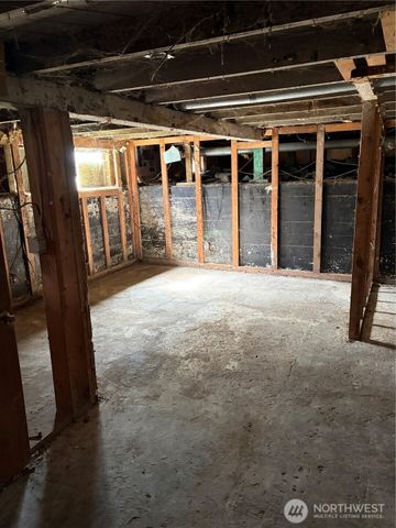 1506 Elizabeth Avenue, Bremerton, WA 98337