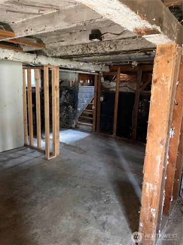 1506 Elizabeth Avenue, Bremerton, WA 98337