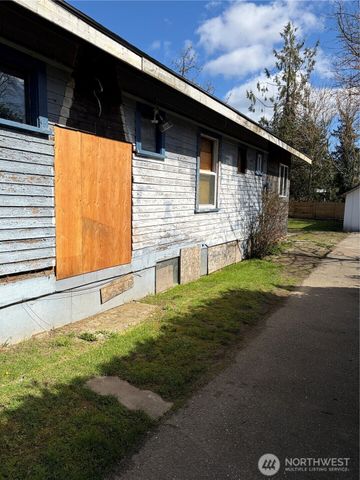 1506 Elizabeth Avenue, Bremerton, WA 98337
