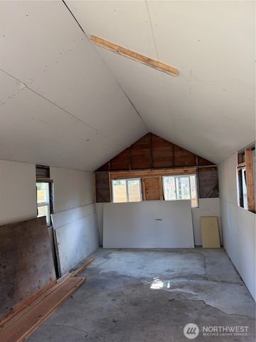 1506 Elizabeth Avenue, Bremerton, WA 98337