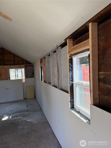 1506 Elizabeth Avenue, Bremerton, WA 98337