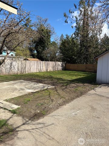 1506 Elizabeth Avenue, Bremerton, WA 98337