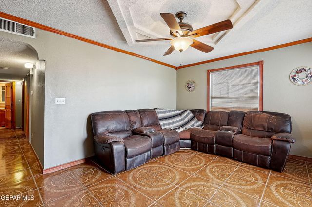 320 MIRASOL Drive, El Paso, TX 79907