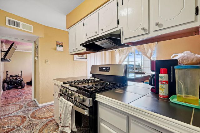 320 MIRASOL Drive, El Paso, TX 79907