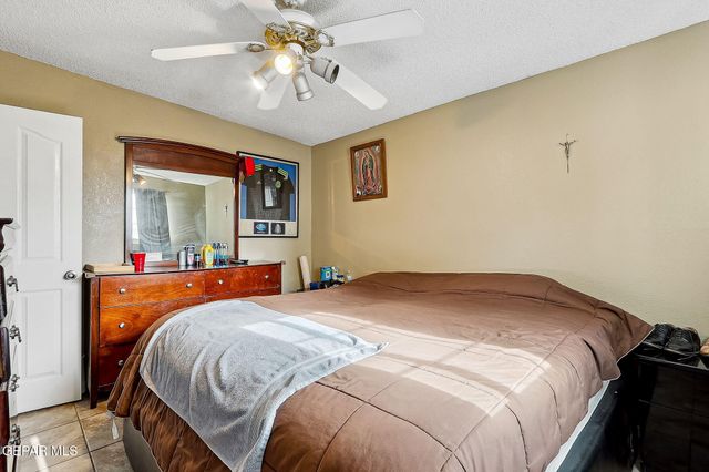 320 MIRASOL Drive, El Paso, TX 79907