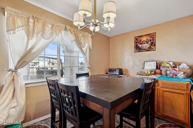 320 MIRASOL Drive, El Paso, TX 79907