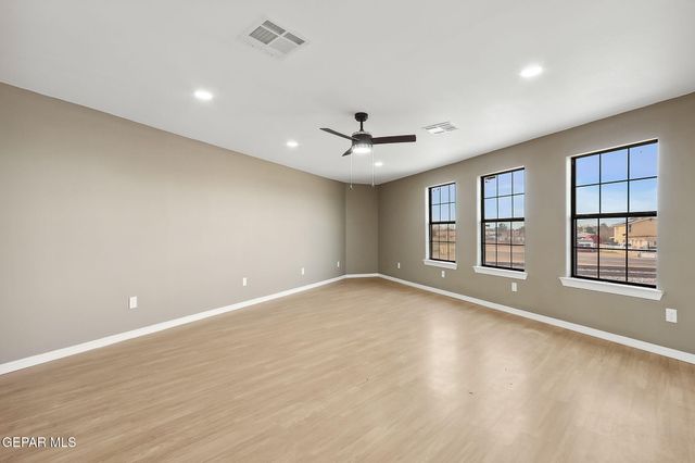 320 MIRASOL Drive, El Paso, TX 79907