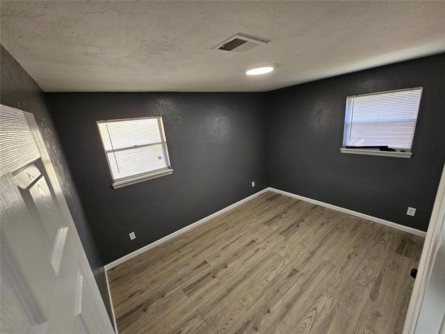 1305 Juniper Circle, Midwest City, OK 73110