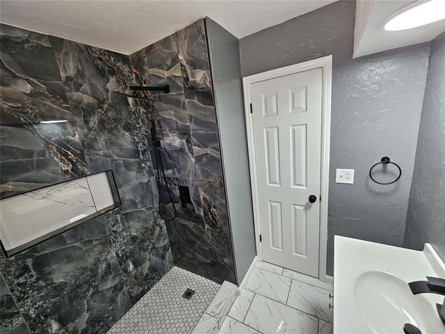 1305 Juniper Circle, Midwest City, OK 73110