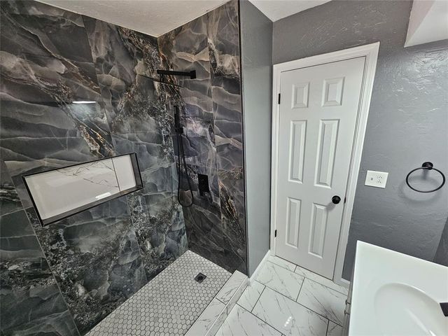 1305 Juniper Circle, Midwest City, OK 73110