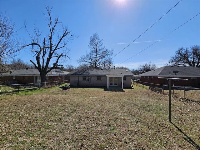 1305 Juniper Circle, Midwest City, OK 73110