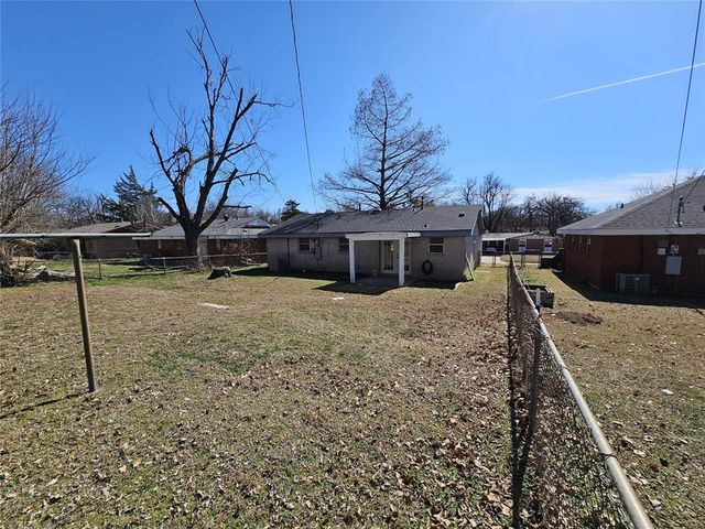 1305 Juniper Circle, Midwest City, OK 73110