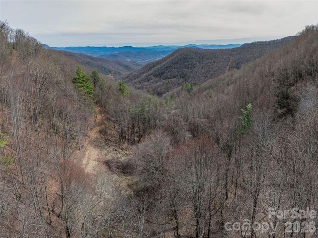 000 Sigogglin Road 17, Waynesville, NC 28786