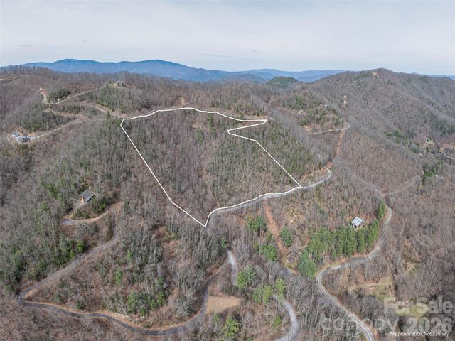 000 Sigogglin Road 17, Waynesville, NC 28786