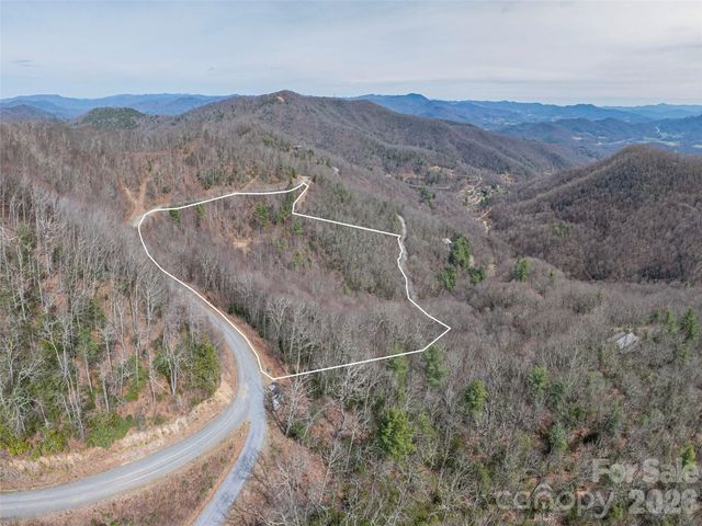 000 Sigogglin Road 17, Waynesville, NC 28786