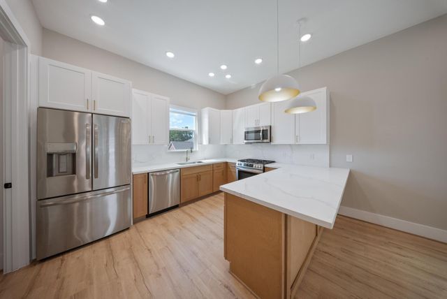 4013 Griggs Road B, Houston, TX 77021