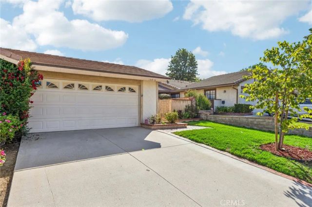 25916 Pueblo, Valencia, CA 91355