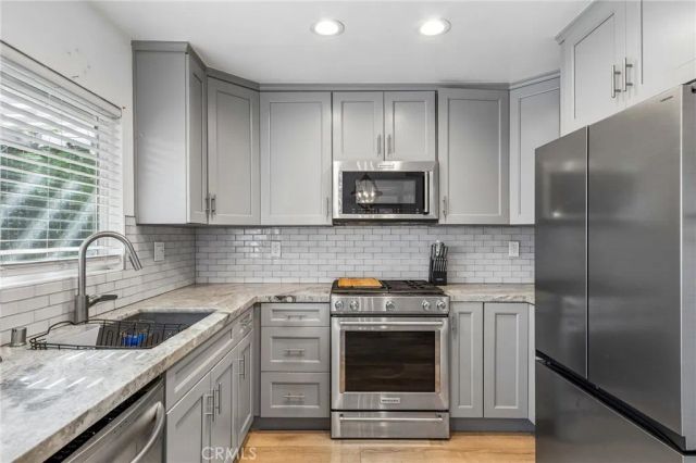 25916 Pueblo, Valencia, CA 91355